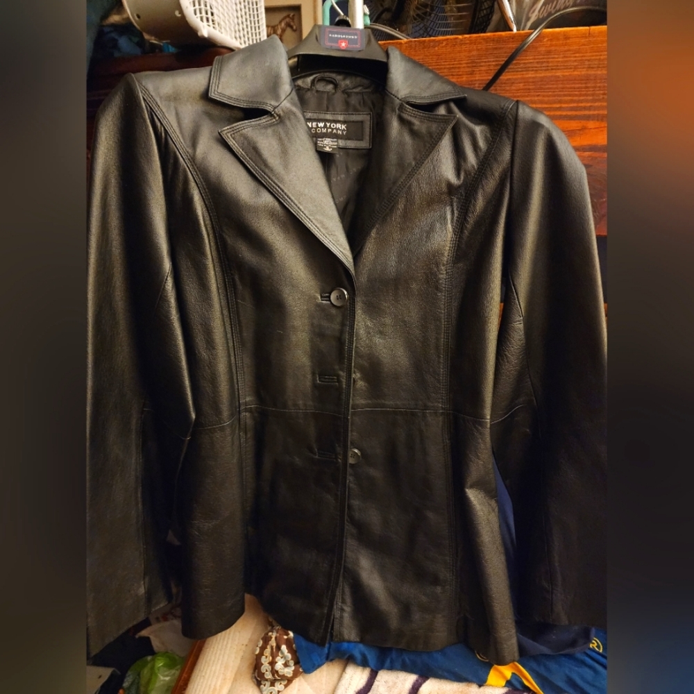 New York & Company womens black 100% Leather Jacket Size small